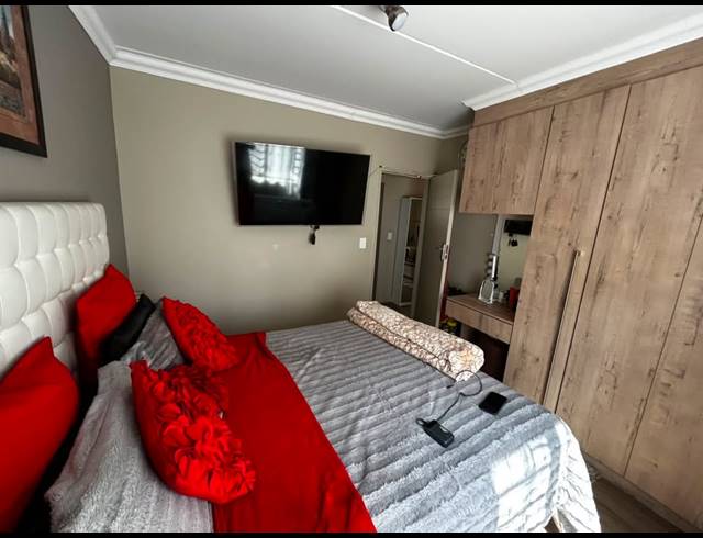 2 BEDROOM APARTMENT TO LET IN MONTANA